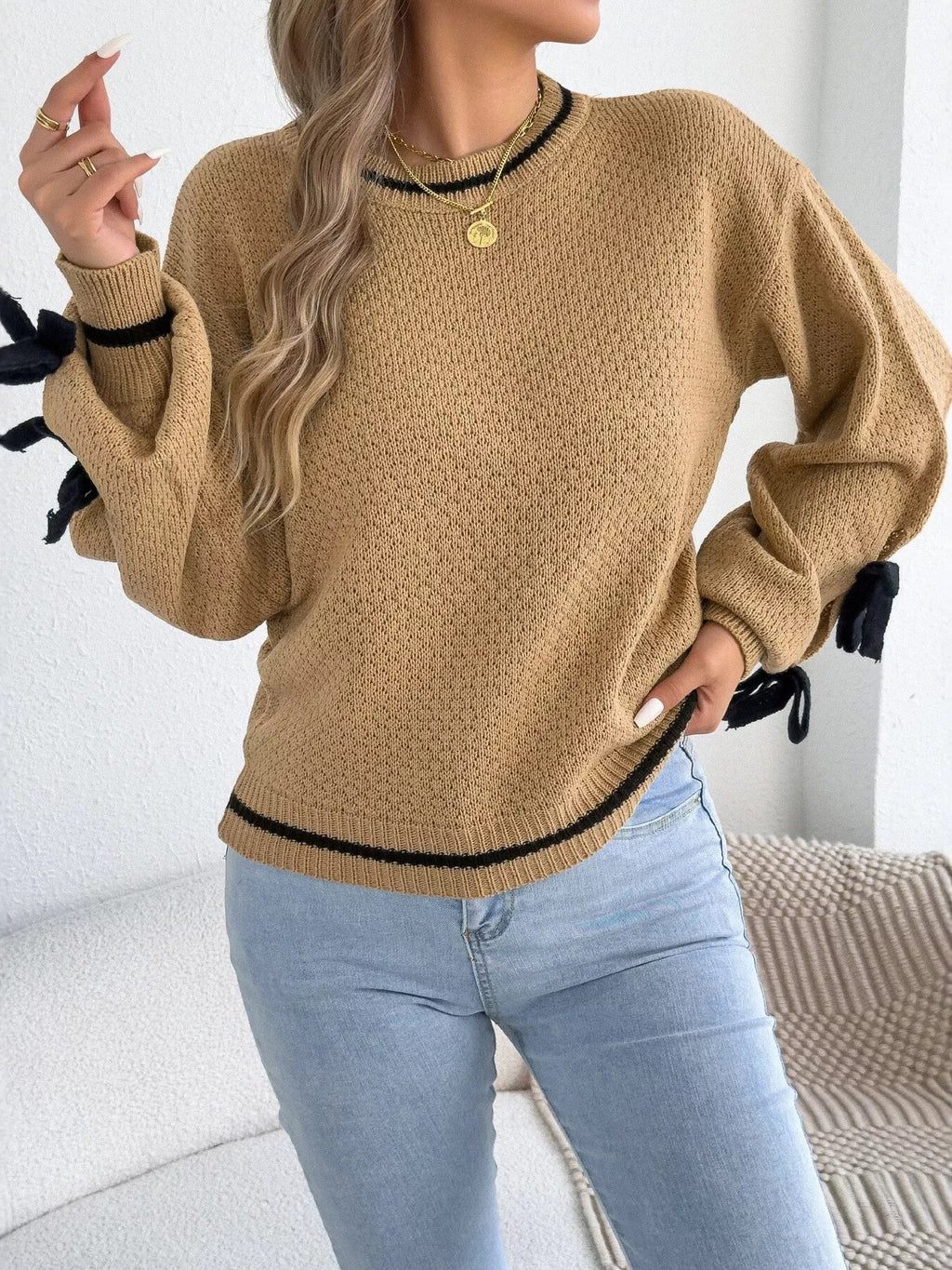 Contrast Bow-Tie Sleeve Crew Neck Sweater - Dressed.